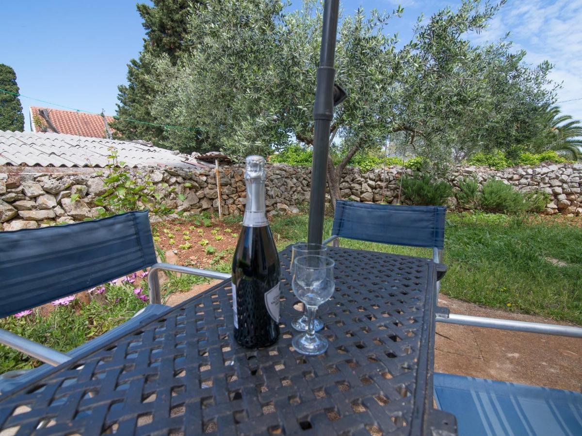 Sven Apartment Veli Losinj Ngoại thất bức ảnh