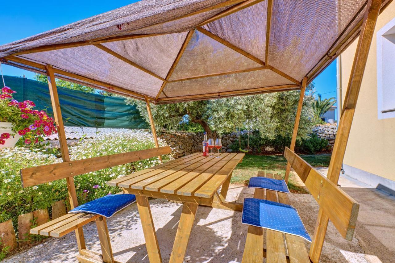 Sven Apartment Veli Losinj Ngoại thất bức ảnh