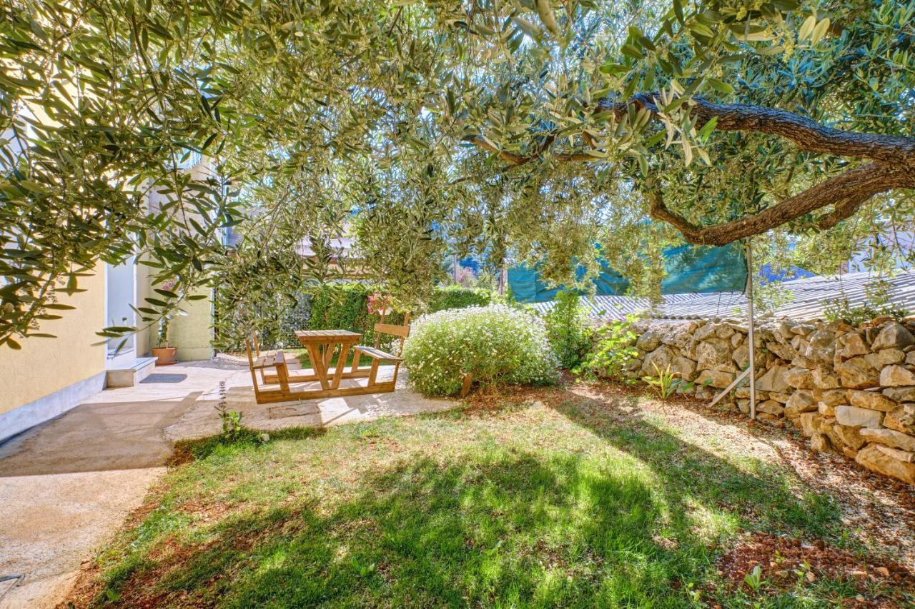 Sven Apartment Veli Losinj Ngoại thất bức ảnh